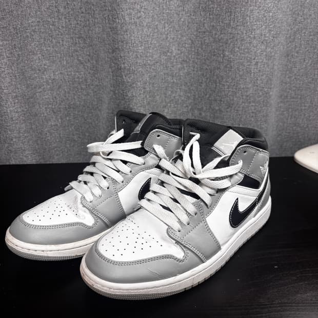 (GS) 나이키 조던 1 미드 라이트 스모크 앤트러사이크