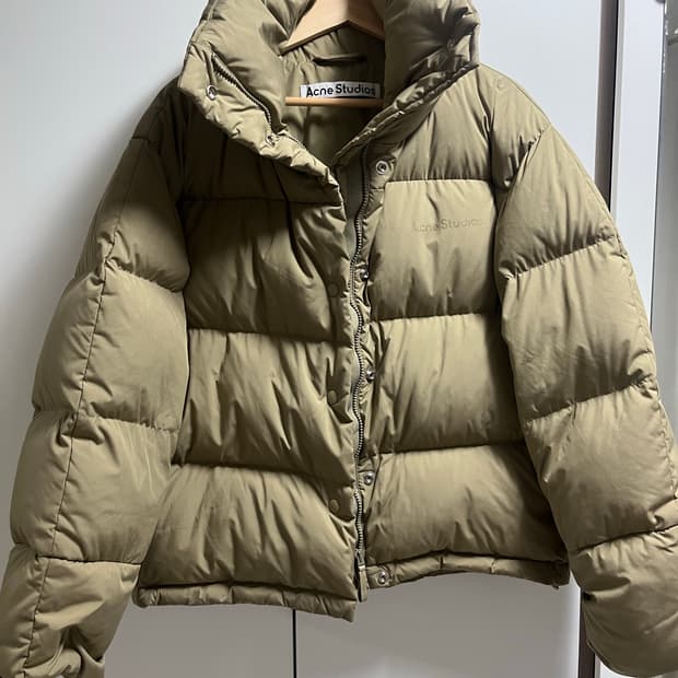 아크네스튜디오 푸퍼 다운