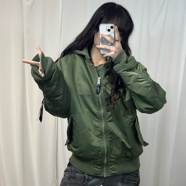 Alph Industries MA-1 Bomber Jacket 