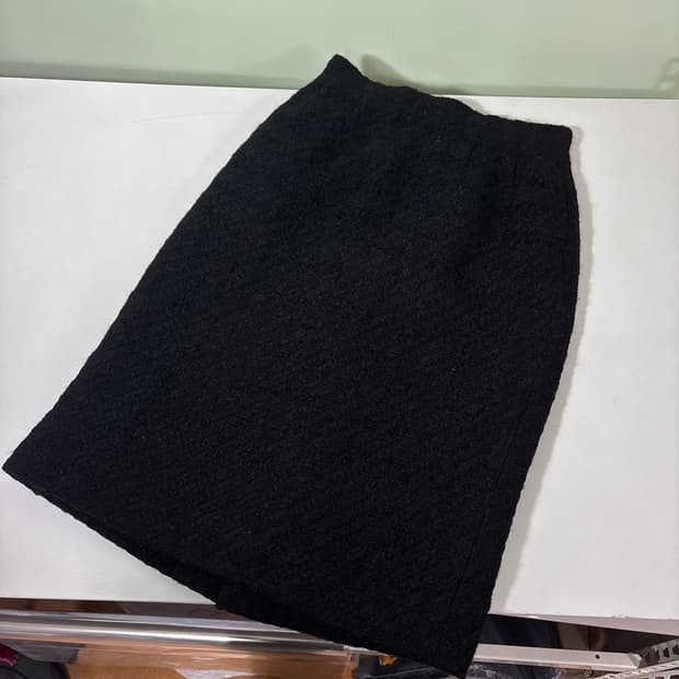 우먼S-M 버버리 블랙 A라인 미디 트위드스커트