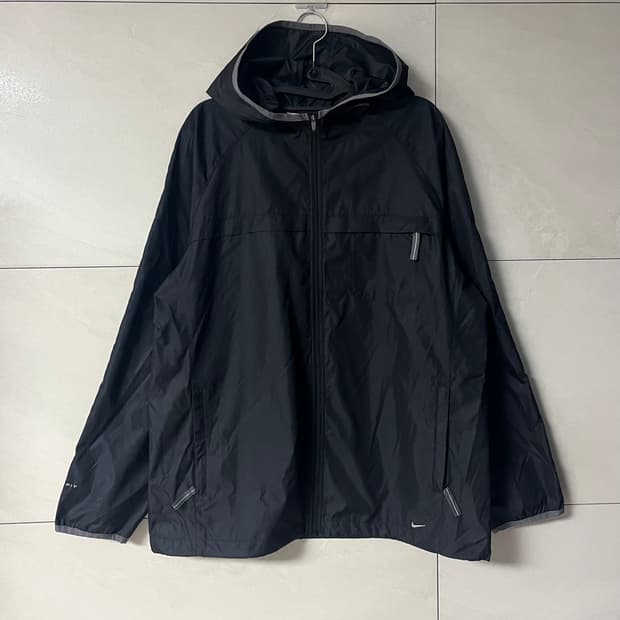 나이키 스우시 클라이마 핏 바람막이 블랙 [XL/95]