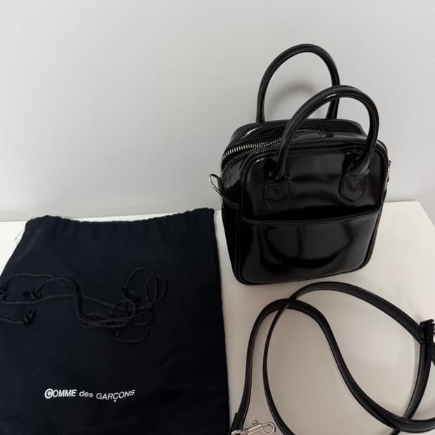 꼼데가르송 아오야마백 직사각형