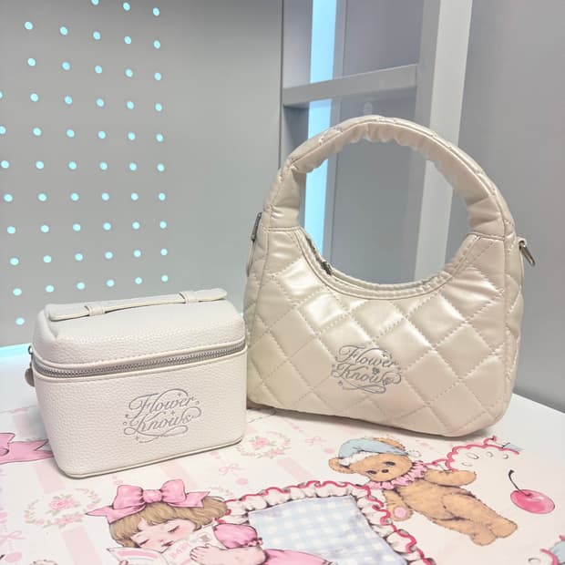 [새상품] 플라워노즈 파우치, 핸드백