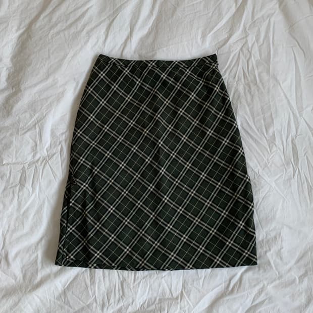 Burberry 체크 스커트