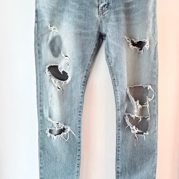 생로랑 유아인디스진 32