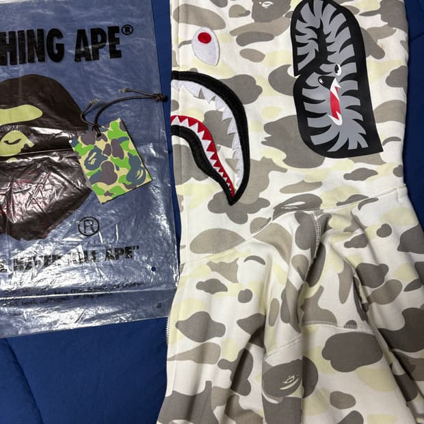 베이프 카모 샤크후드 후드집업 야광 화이트