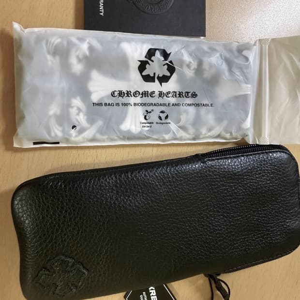 정품 크롬하츠 안경케이스 +안경닦이