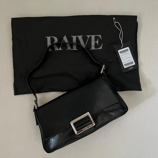 레이브 루크백 블랙(더스트백 있음)