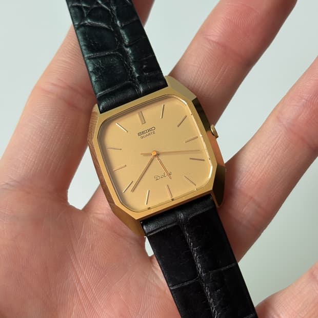 세이코 1980년대 Dolce 골드 탱크 쿼츠 남성