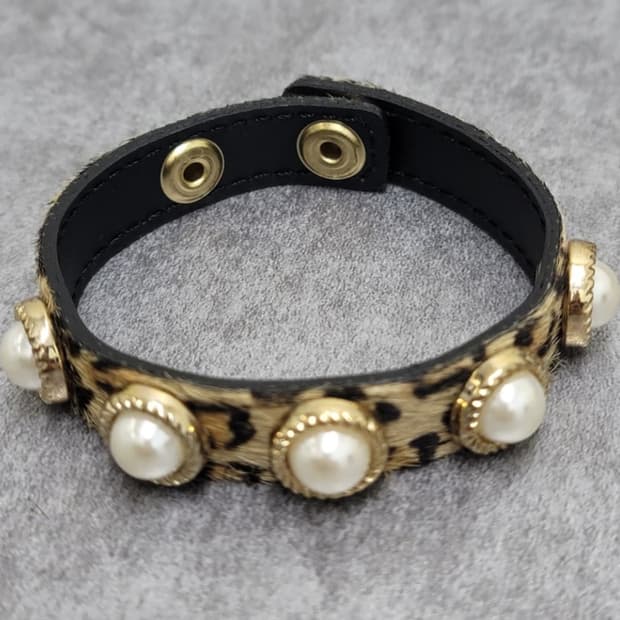 leopard vitage bracelet