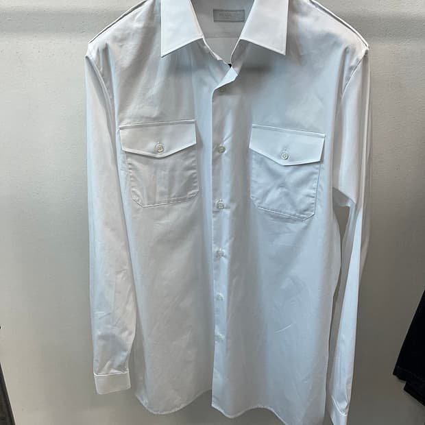 110) 프라다 25ss 투포켓 셔츠
