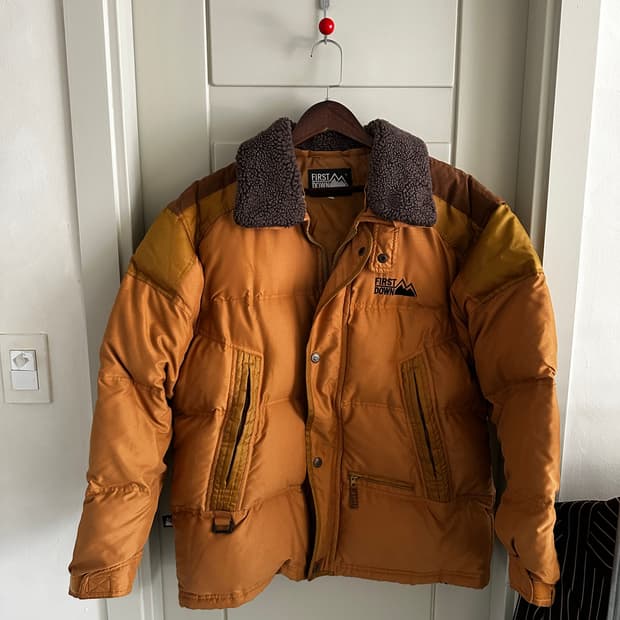 Firstdown 브라운 카멜 배색 다운 패딩자켓