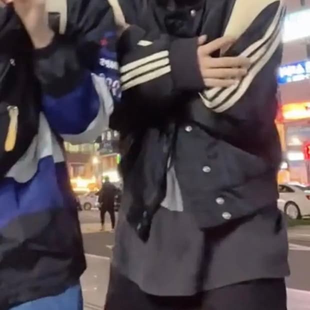 아디다스 사틴 바시티 자켓