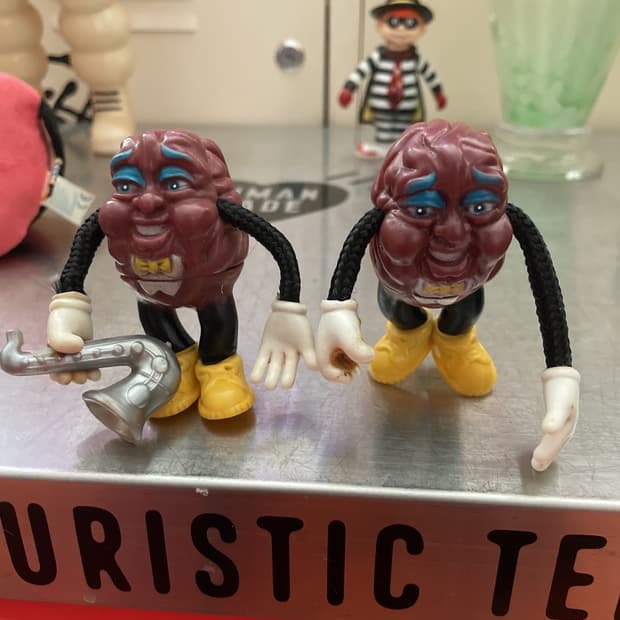 80s 캘리포니아 건포도 피규어