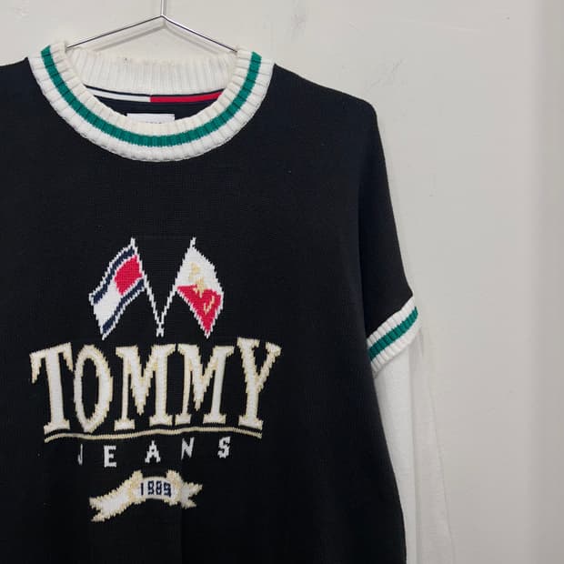 타미 진스 빈티지 배색 빅로고 오버핏 니트