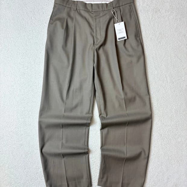 이에이 IEY 스트레이트 울 투턱 팬츠 PN5970