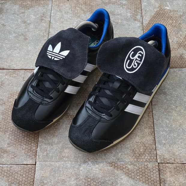 (250)아디다스 예스아이씨 컨트리 og 