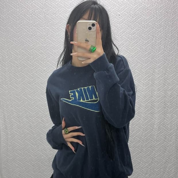 나이키 레트로 빈티지 00's 부클로고 맨투맨 M C08160