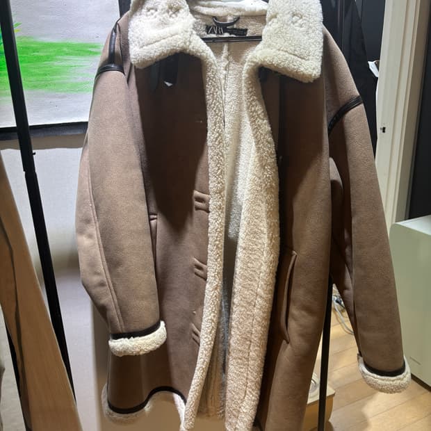 새상품) 자라 무스탕
