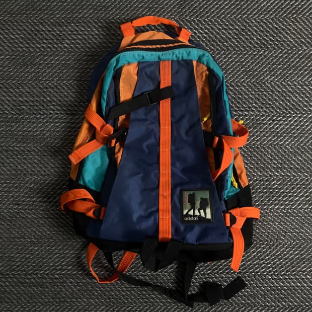 00s 아디다스 올드스쿨 아웃도어 백팩o 3124