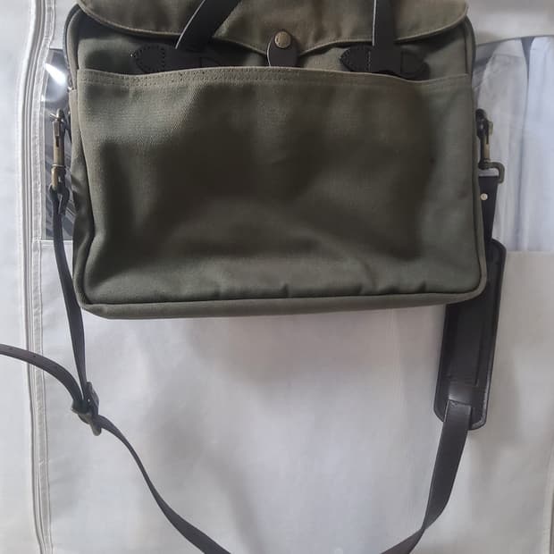 필슨 256 브리프케이스 오터그린