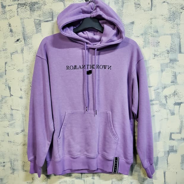 로맨틱크라운 로고 후드티 