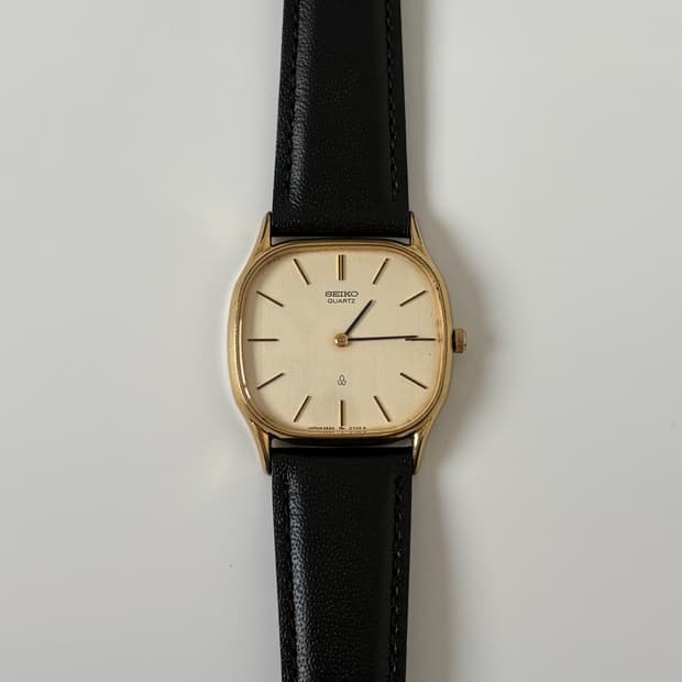 1980s Chariot Gold Square Quartz