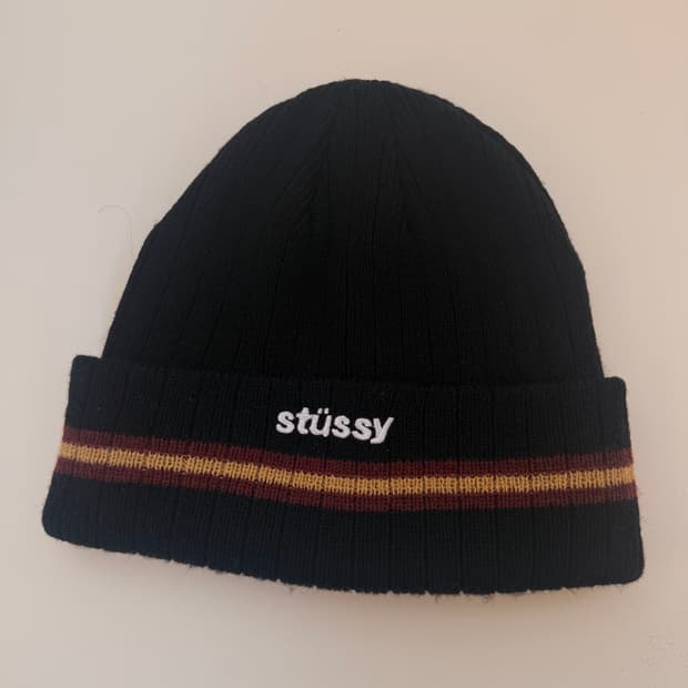 스투시(stussy) 스포츠 스트라이프 스컬캡 비니