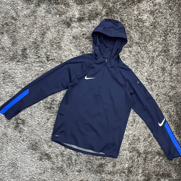 나이키 쉴드 드릴탑 후드 남성 바람막이 (M)