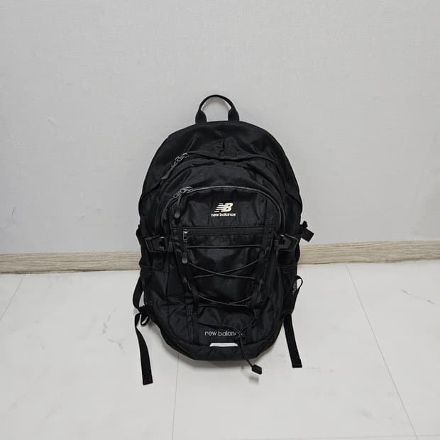 뉴발란스 스트링 백팩 블랙