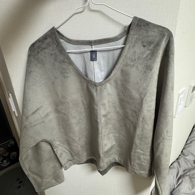 유제(yuje) 퍼 풀오버 그레이