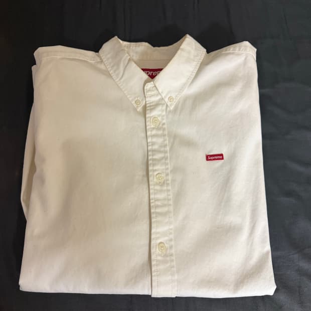 슈프림 스몰 로고 박스 셔츠 화이트 - L 판매