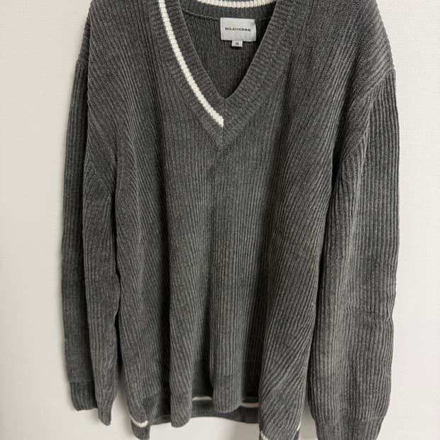 솔리드옴므 니트