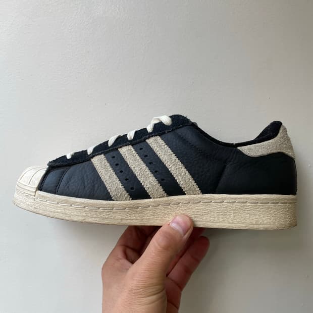 아디다스 슈퍼스타82 240