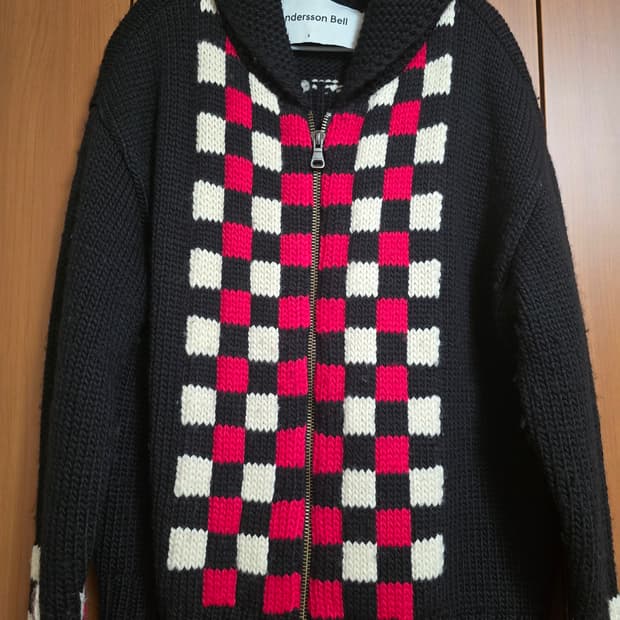 앤더슨벨 체커보드 코위찬 집 가디건 블랙

S