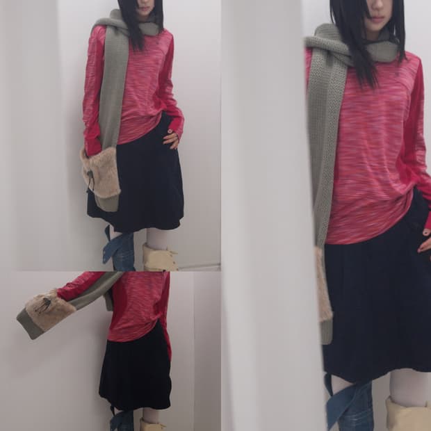 Olive knit hand-glove fur pocket muffler