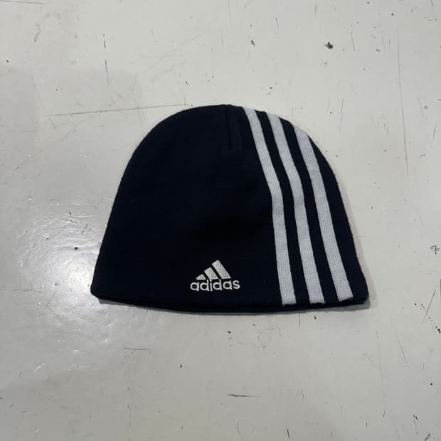 아디다스 비니 FREE