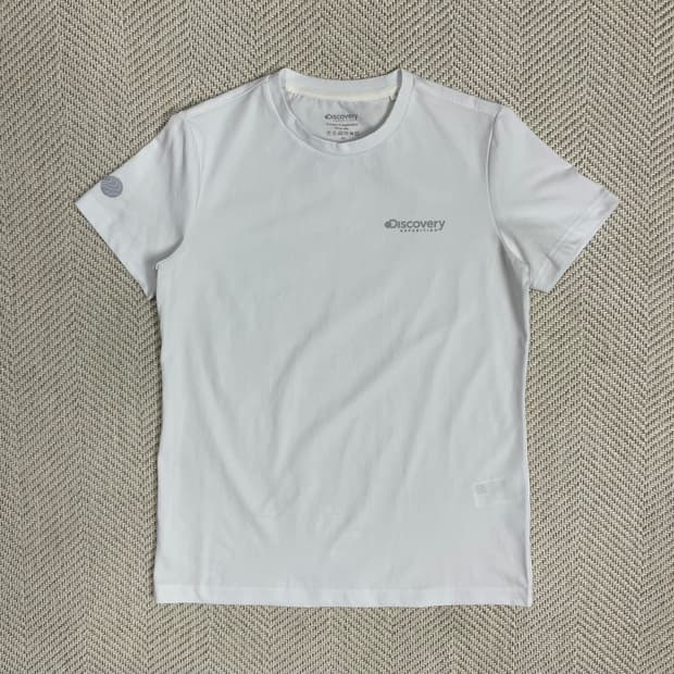디스커버리 화이트 반팔티 90