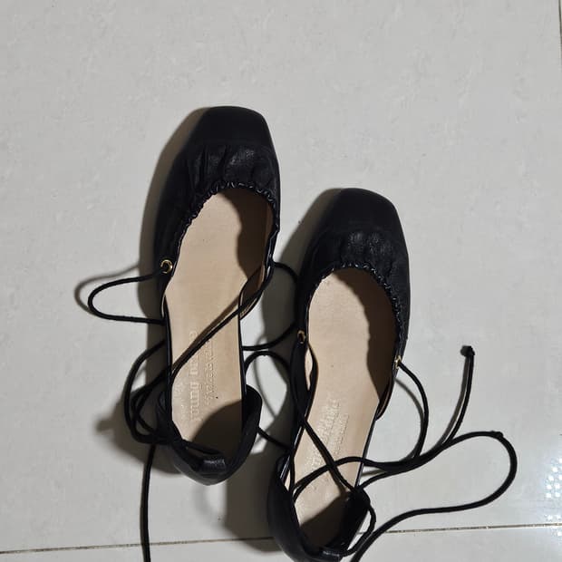 영브릿지 레이스업 플랫