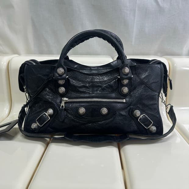 [A 정품] 발렌시아가 자이언트 시티 모터백 파트타임