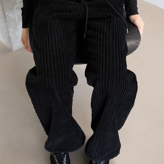 TAEY 빅 코듀로이 팬츠 2 size