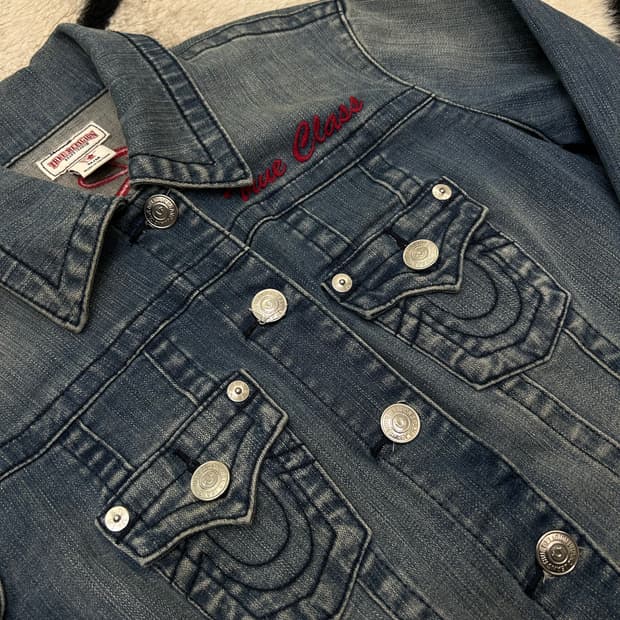 [M]트루릴리전 자수 데님 자켓