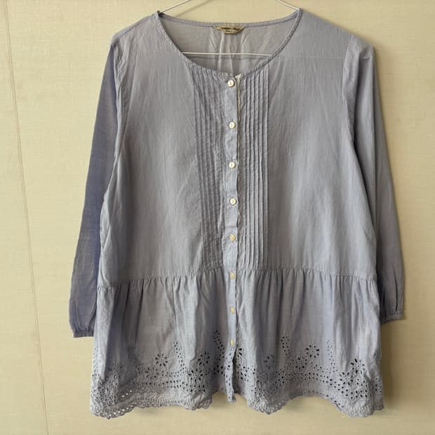 사만사모스 자수 블라우스