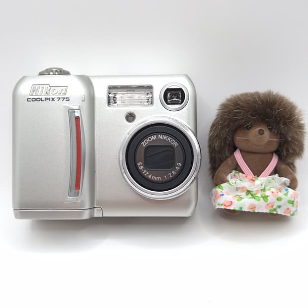 니콘 쿨픽스 775 ✨ 작고 예쁜 클래식 감성디카 💕