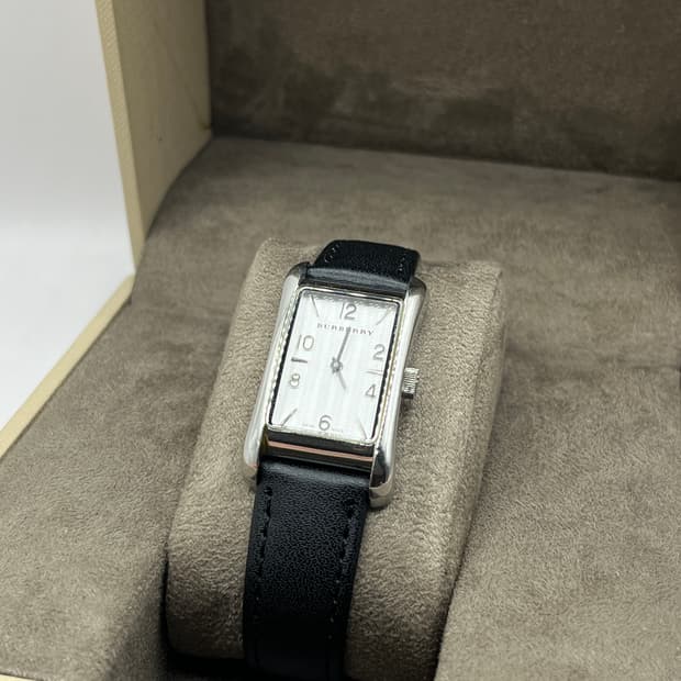 버버리 빈티지시계 풀박스