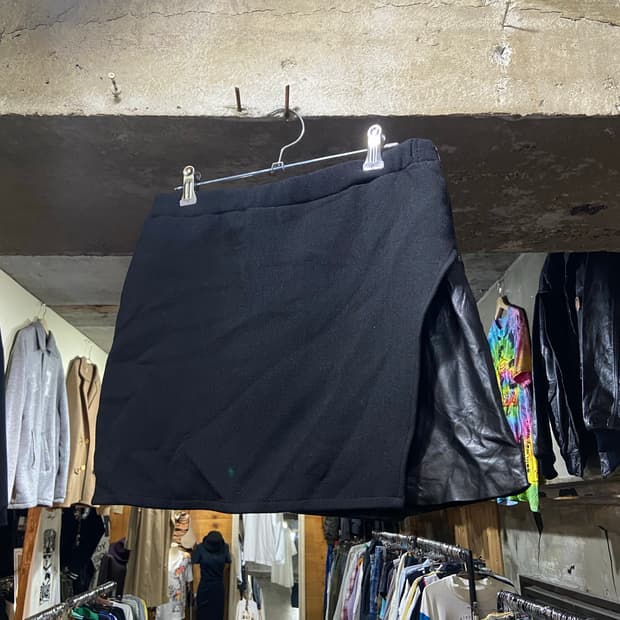 00s Helmut Lang 핼무트랭 양가죽 사이드 트임 미니 스커트
