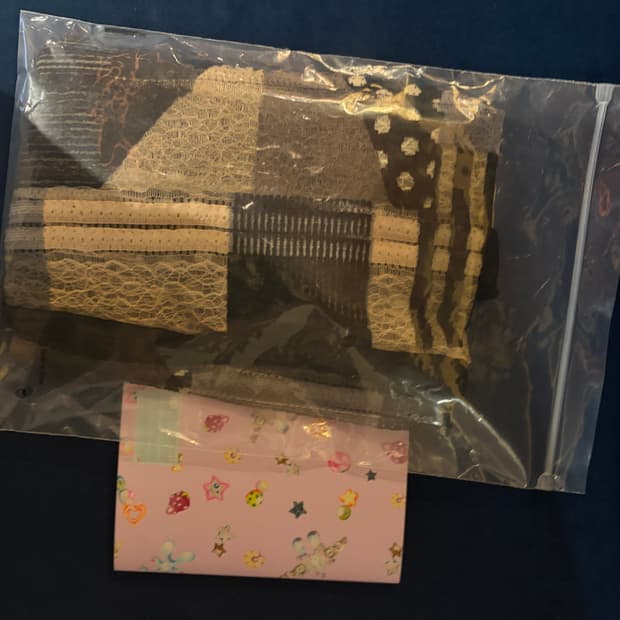 코이세이오 26ss 스카프 블랙 노트 미개봉 새제품 판매