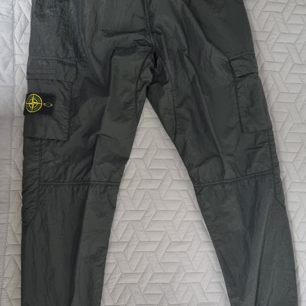 스톤 아일랜드 시어서커 팬츠 블랙