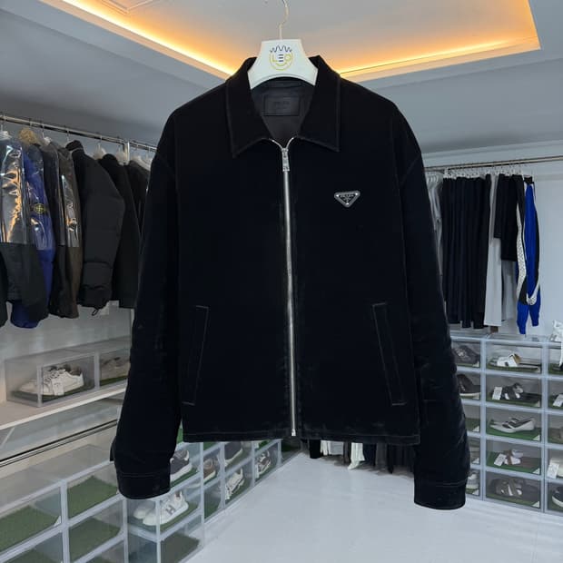 [리오브] 프라다 벨벳 코튼 블루종 자켓