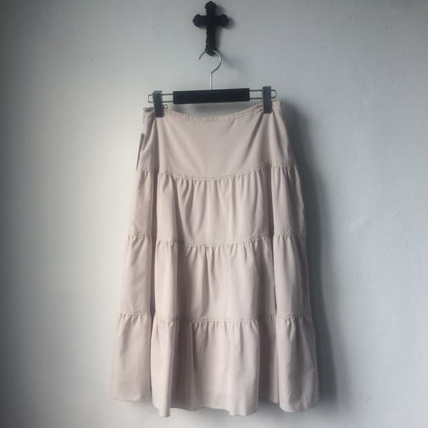 Lace trimming layer skirt